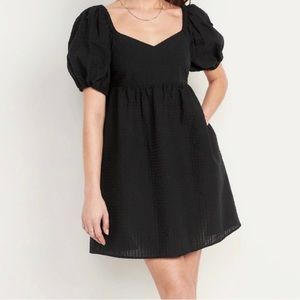 Old Navy fit and flare puff sleeve sear sucker all day mini dress in black